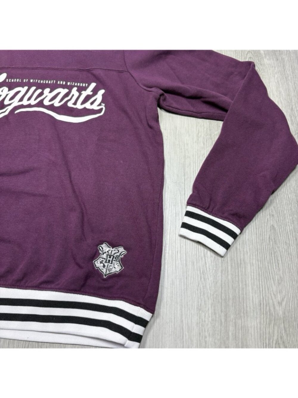 Hogwarts Sweatshirt Harry Potter Maroon Cowl Pullover Wizard School Womens Sz L - Picture 5 of 13